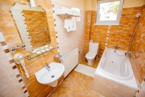 Hotel Boss - Dvojlôžková Lux (typ manželská) kúpeľňa