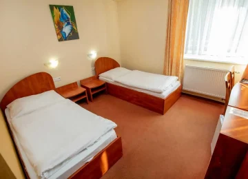 Hotel Boss - Dvojlôžková štandard spalna1